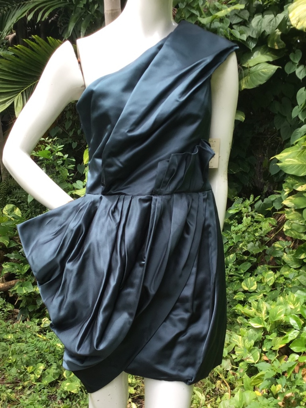 Vintage Vera Wang satin silk cocktail dress